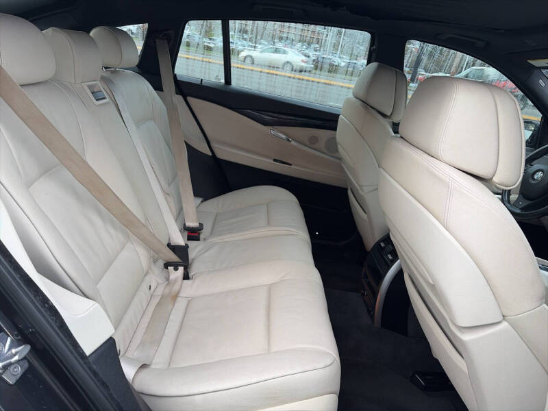 2012 BMW 5 Series 535i Gran Turismo