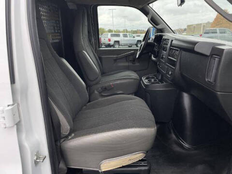 2023 GMC Savana 2500