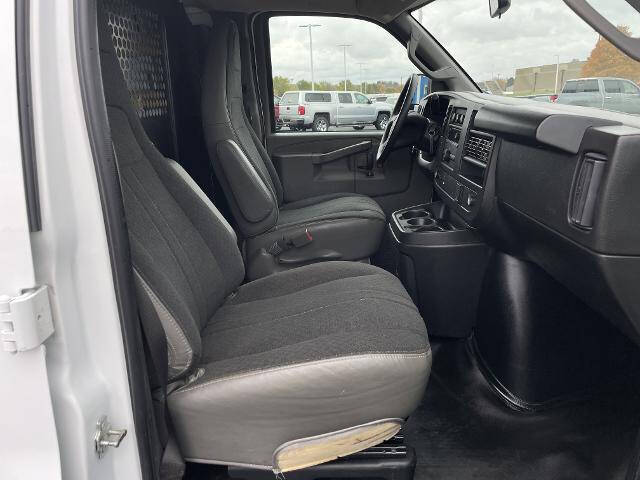 2023 GMC Savana 2500