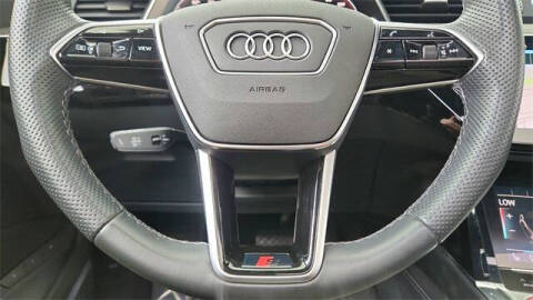 2023 Audi e-tron S Sportback quattro Prestige