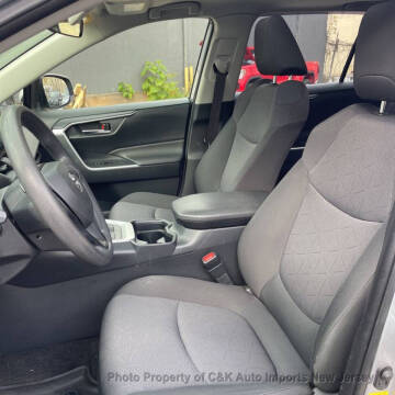 2019 Toyota RAV4 Hybrid XLE