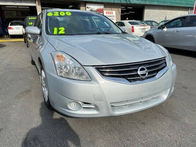 2012 Nissan Altima for sale at NATIONAL AUTO GROUP INC in Chicago IL