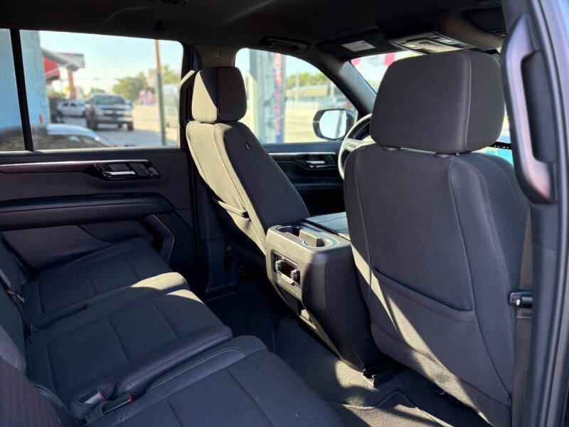 2025 Chevrolet Tahoe LS