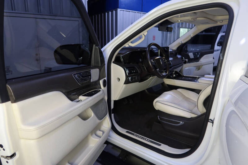 2020 Lincoln Navigator Black Label