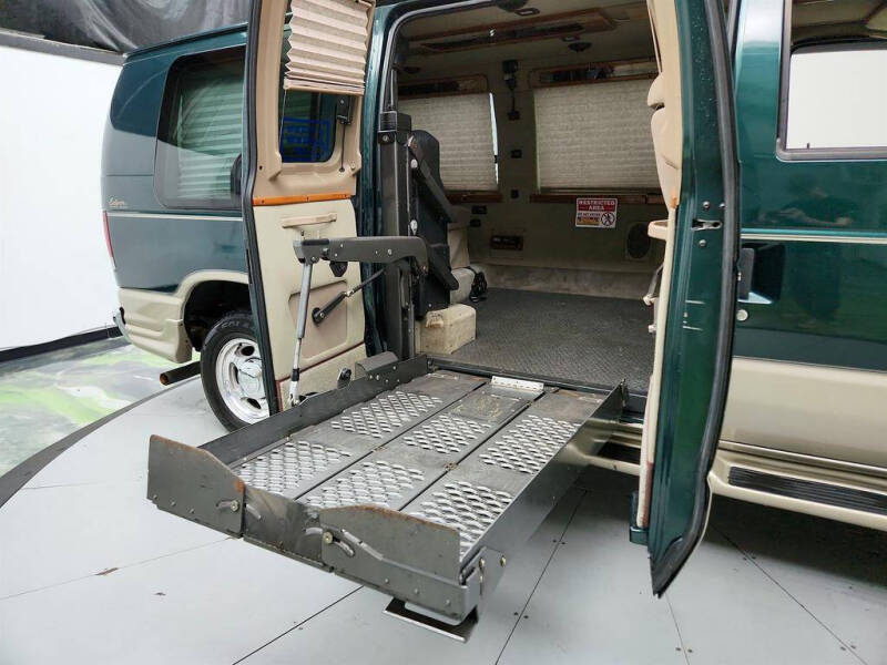 2008 Ford E-Series E-150