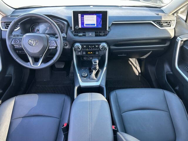 2025 Toyota RAV4 Hybrid XLE Premium