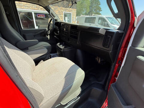 2017 GMC Savana 2500