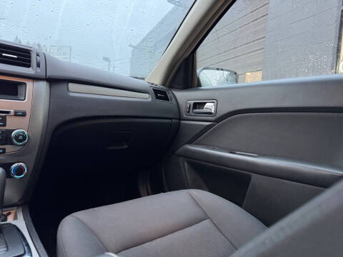 2012 Ford Fusion SE