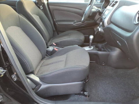 2014 Nissan Versa 1.6 SL