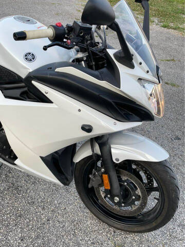2009 Yamaha FZ6R