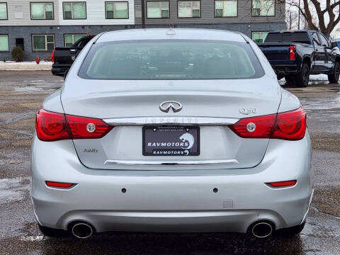 2015 Infiniti Q50 Premium
