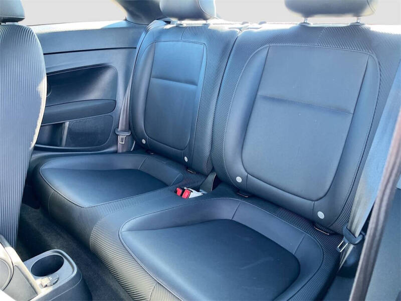 2018 Volkswagen Beetle 2.0T Coast