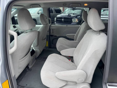 2014 Toyota Sienna