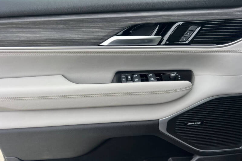 2023 Jeep Wagoneer Series III