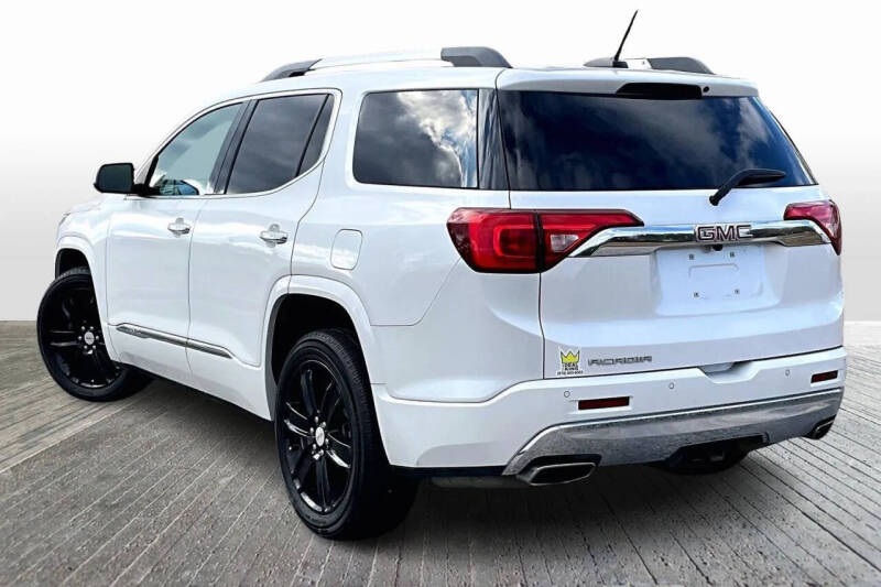 2017 GMC Acadia Denali