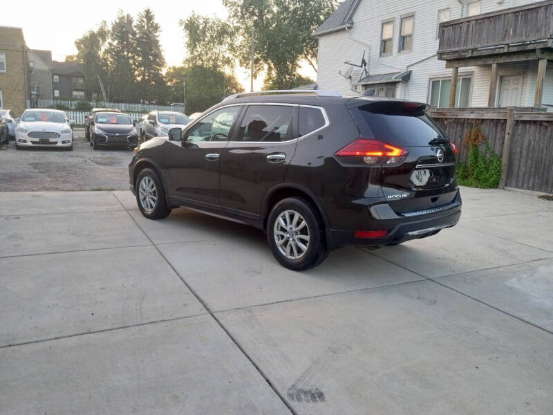 2017 Nissan Rogue SV