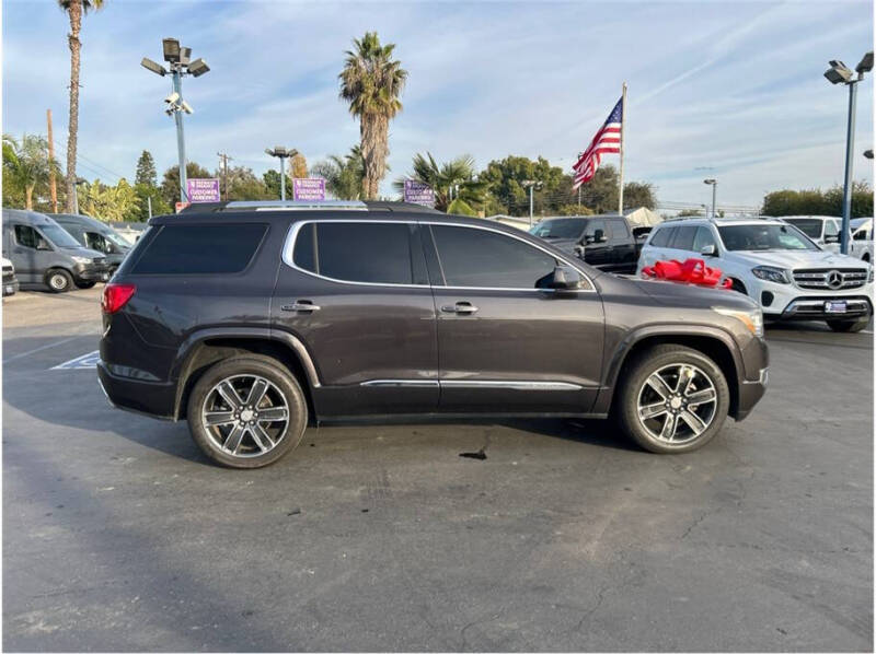 2017 GMC Acadia Denali
