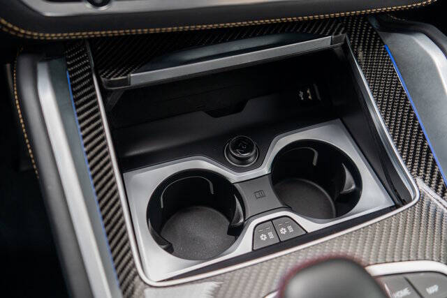 2021 BMW X5 M 38
