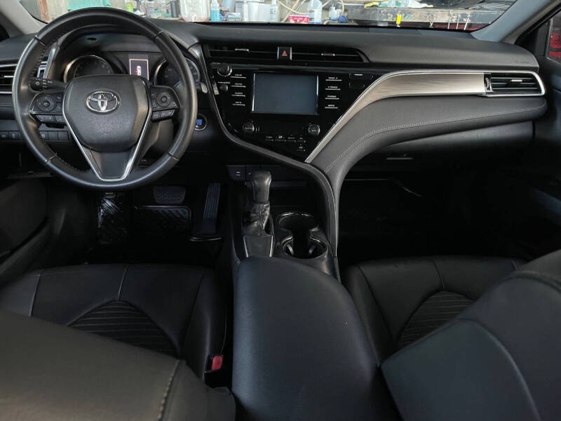 2018 Toyota Camry SE