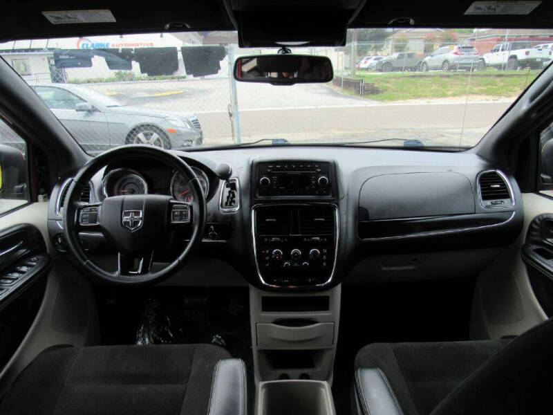 2015 Dodge Grand Caravan SE