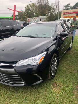 2017 Toyota Camry for sale at BRYANT AUTO SALES in Bryant AR