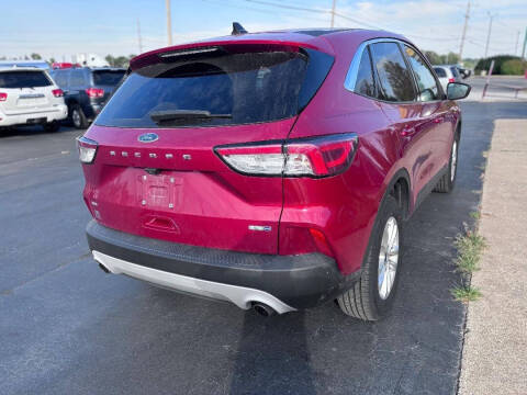 2020 Ford Escape SE