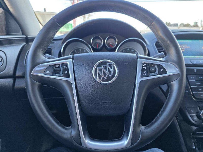 2013 Buick Regal Premium 2