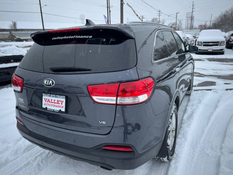 2016 Kia Sorento LX photo 4