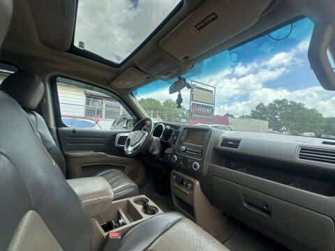2006 Honda Ridgeline RTL w/Moonroof w/XM w/Navi