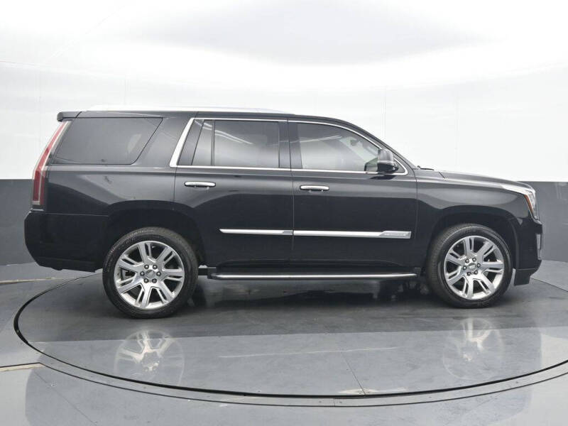 2019 Cadillac Escalade Luxury