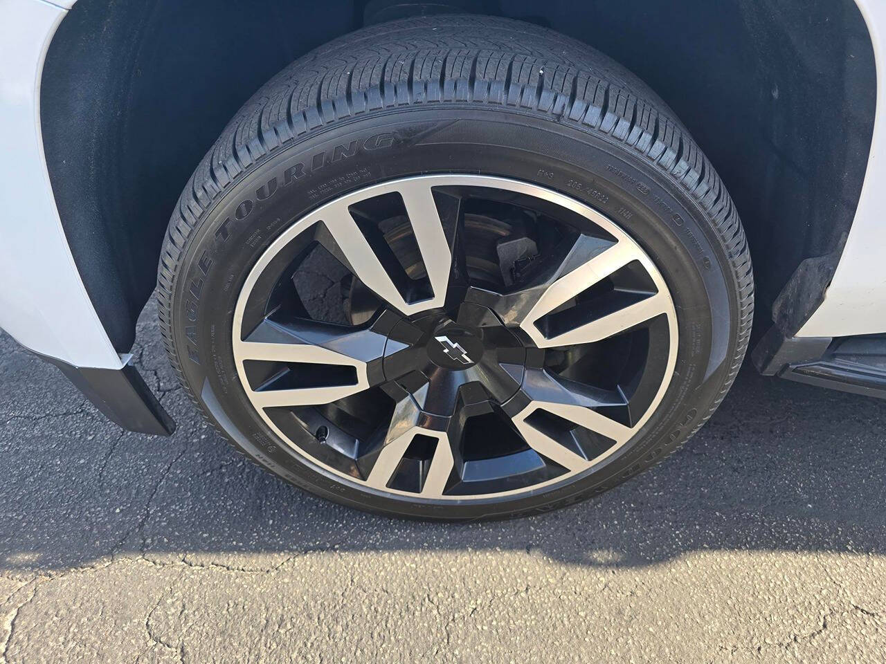 2019 Chevrolet Suburban 4