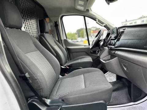 2023 Ford Transit 250