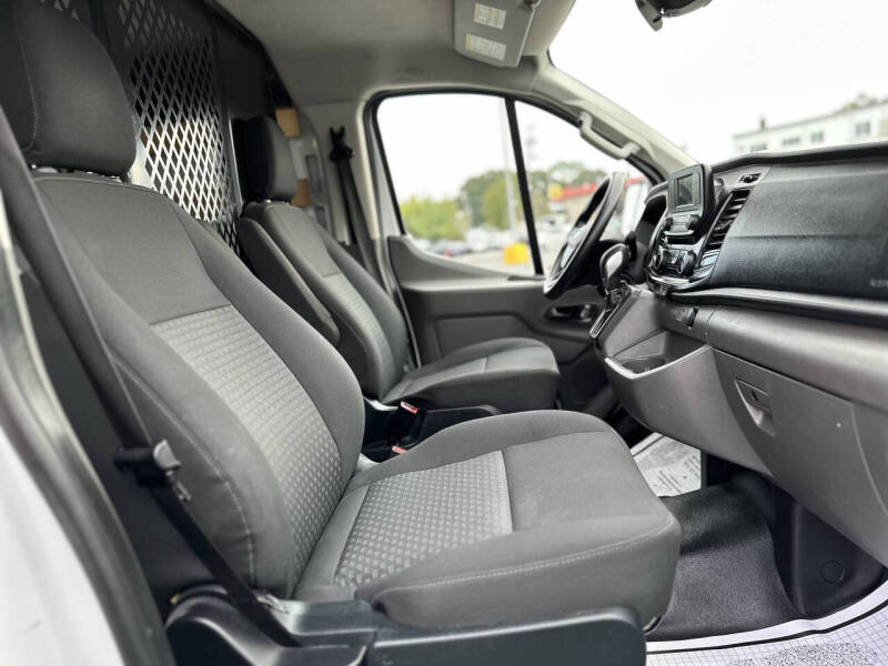 2023 Ford Transit 250