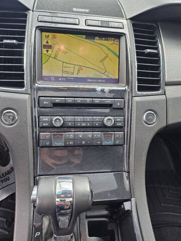 2010 Ford Taurus SHO