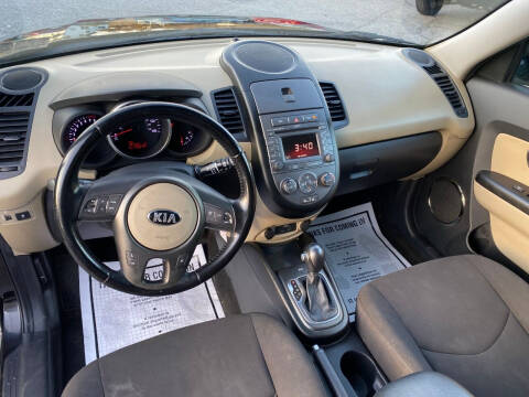 2013 Kia Soul +