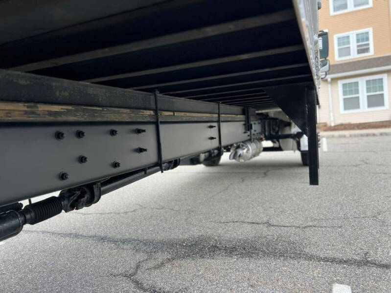 2020 Freightliner M2 106