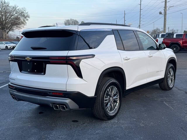 2025 Chevrolet Traverse LT