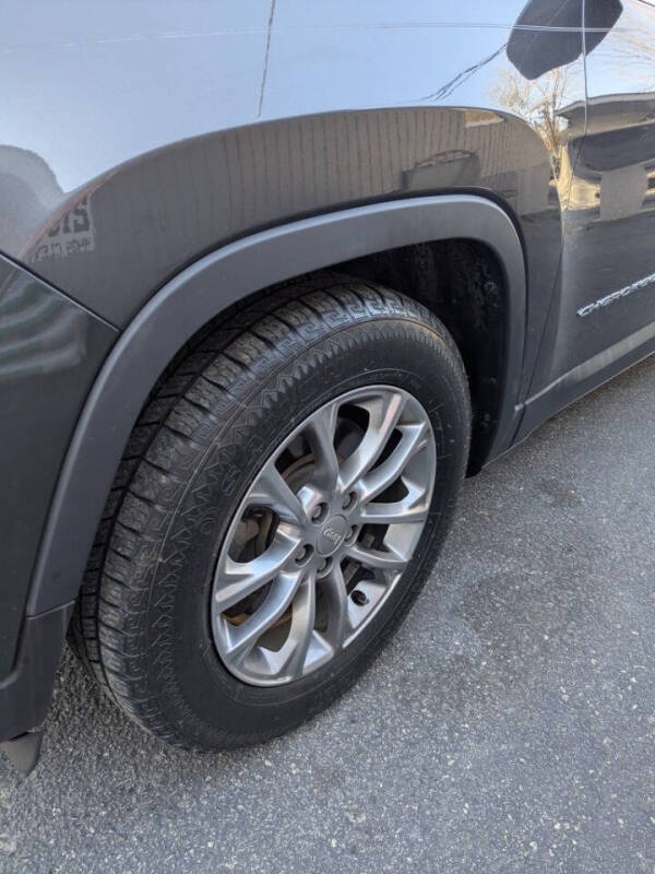 2019 Jeep Cherokee Latitude Plus