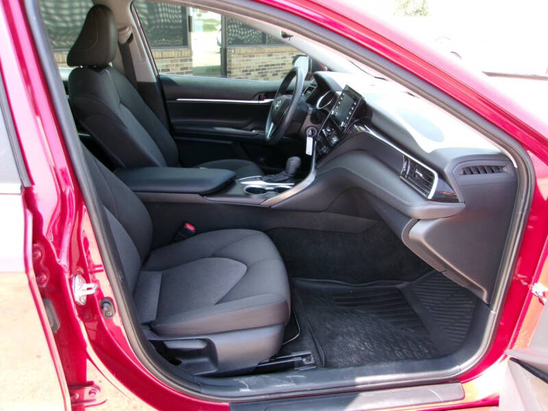 2022 Toyota Camry LE