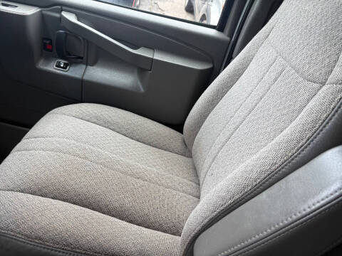 2019 Chevrolet Express 2500