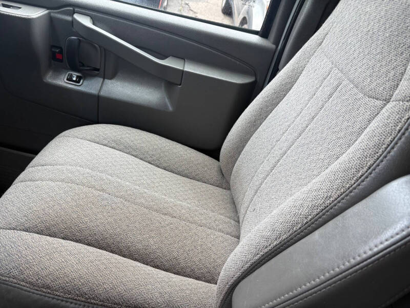 2019 Chevrolet Express 2500