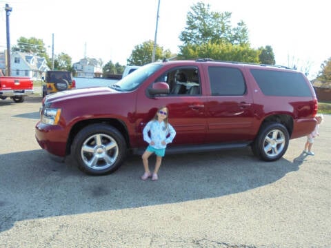 2013 Chevrolet Suburban for sale at B & G AUTO SALES in Uniontown PA