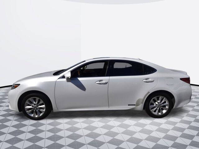 2013 Lexus ES 300h