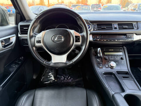2013 Lexus CT 200h