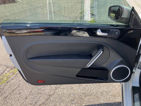 2016 Volkswagen Beetle 1.8T Dune PZEV