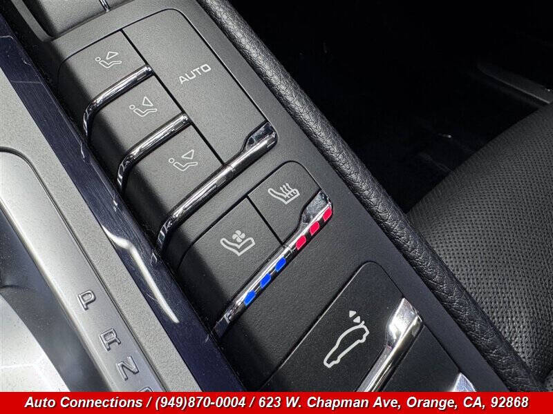 2012 Porsche Panamera