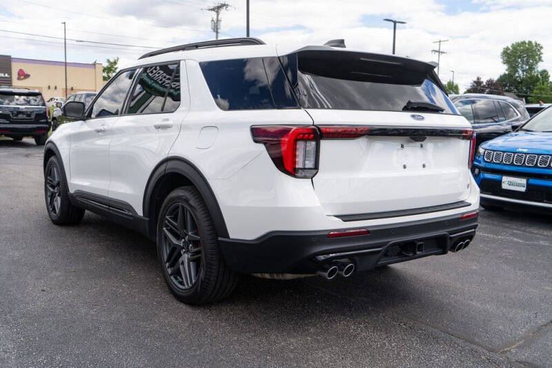 2025 Ford Explorer ST