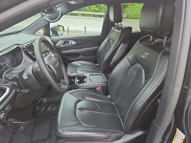 2022 Chrysler Pacifica Touring L