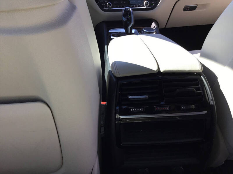 2019 BMW 5 Series 540i