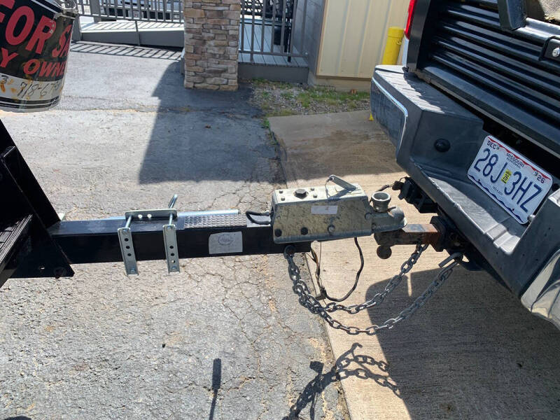 2000 Sun Tracker Party Barge 22 DLX